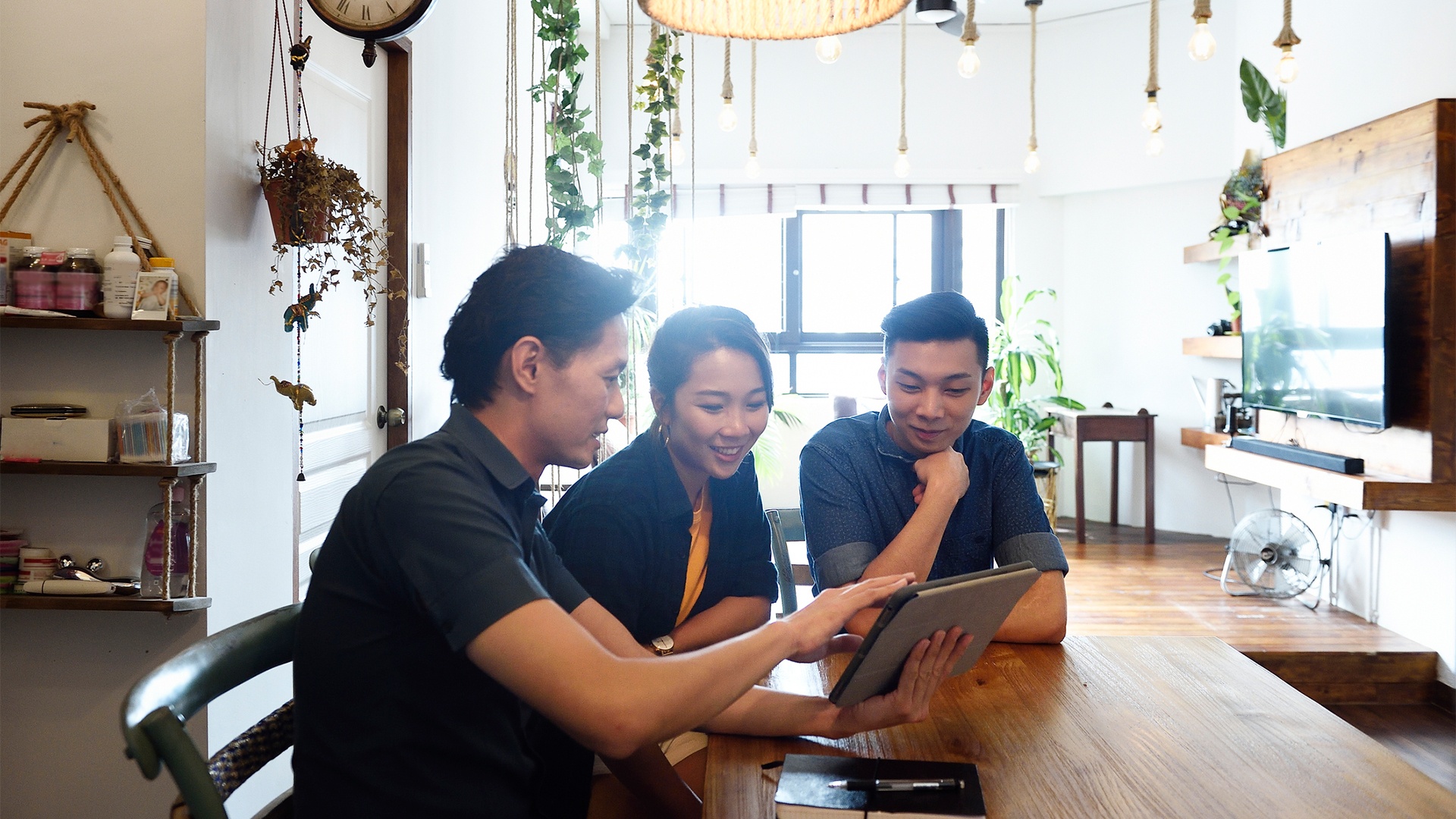 Customer segmentation - group sitting at a table